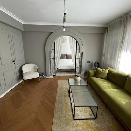 Stunning 1Bd Flat With 50M2 Terrace In The City Center Βουκουρέστι Εξωτερικό φωτογραφία