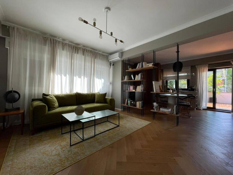 Stunning 1Bd Flat With 50M2 Terrace In The City Center Βουκουρέστι Εξωτερικό φωτογραφία